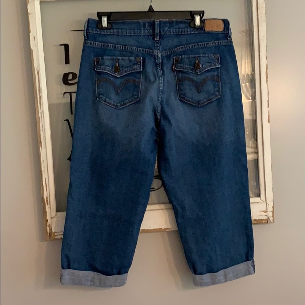 Levi’s Cropped Jeans - Picture 4 of 9
